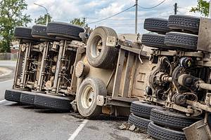 Pasadena Improper Loading Truck Accident